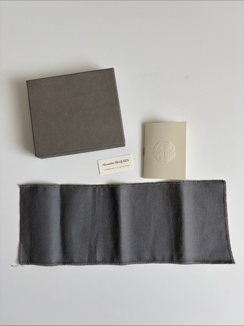 ALEXANDER McQUEEN | Gift Packaging - Picture 4 of 4